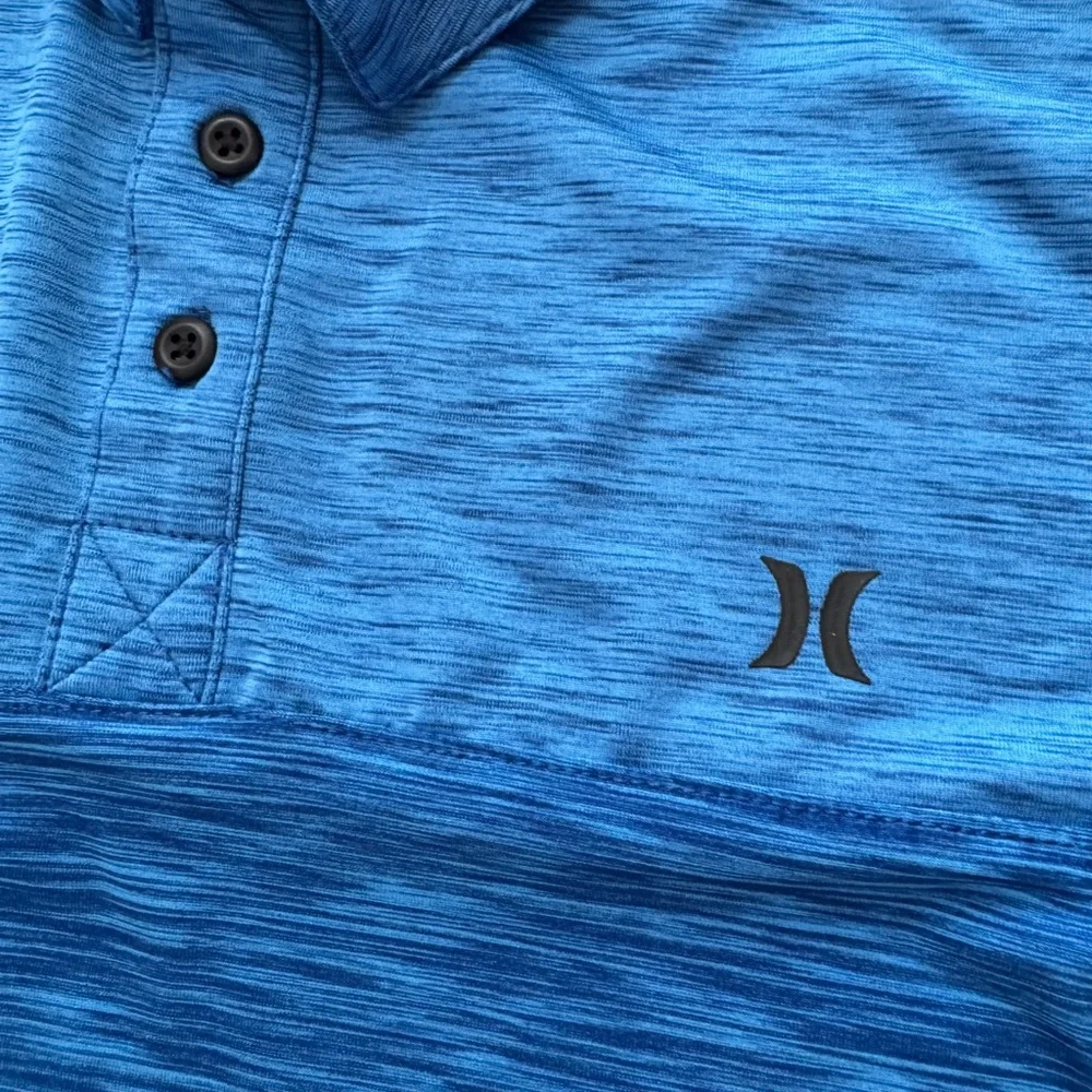 Hurley‎ Blue Two Tone Blue Polo Shirt Men’s Size Medium Logo Buttons Prep